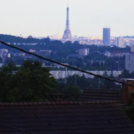Superbe Avec Vue Sur La Tour Eiffel *